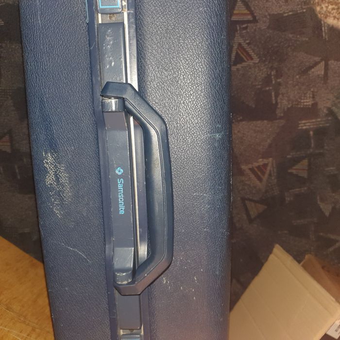 Walizka twarda firmy samsonite