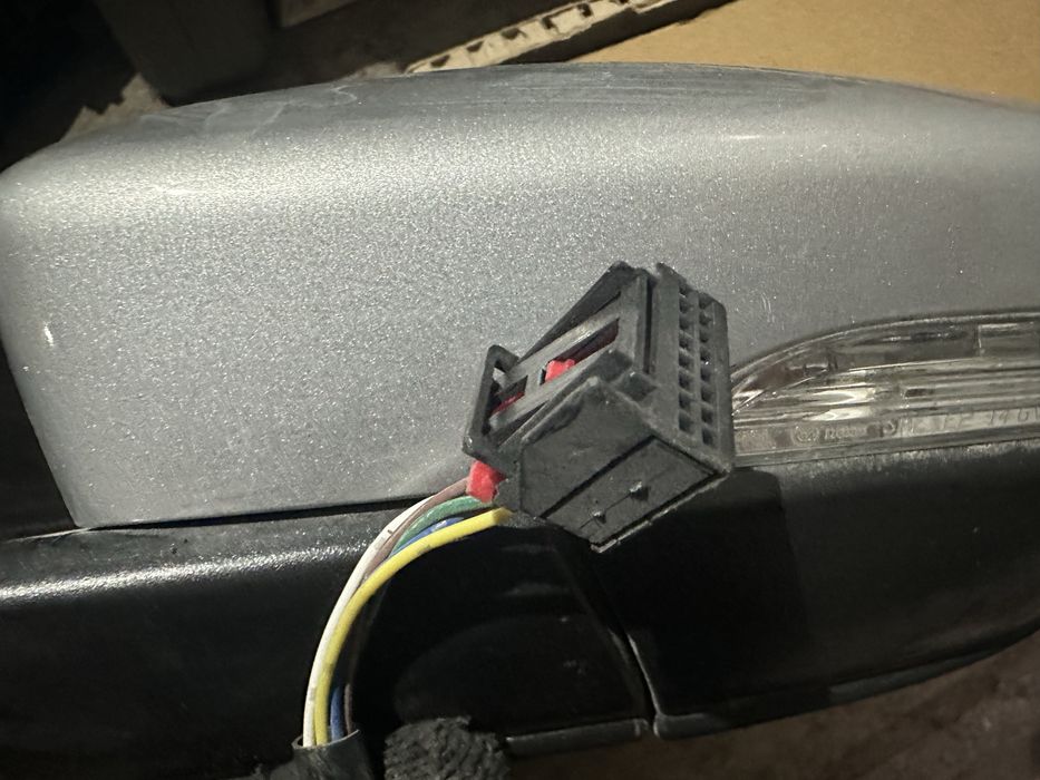 Продам дзеркала пасат b 7 usa