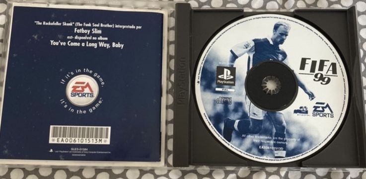 Jogo PlayStation Fifa 99