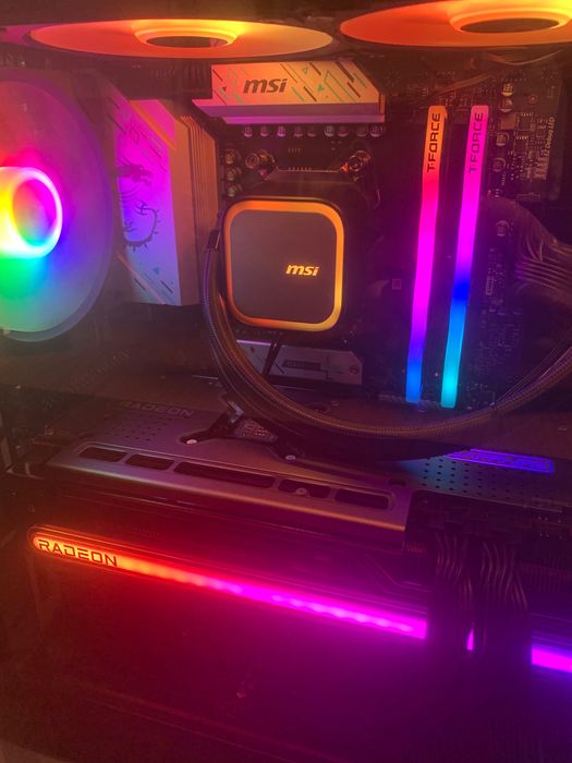 Computador Gaming NOVO, Ryzen 7 9700X + RX 7800XT