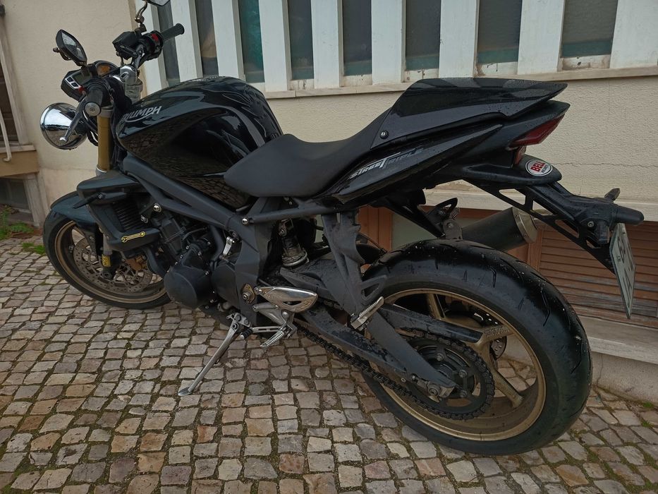 Triumph Street Triple 675