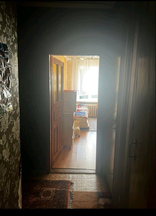 Квартира під бізнес у центрі Нововолинська 1-й поверх