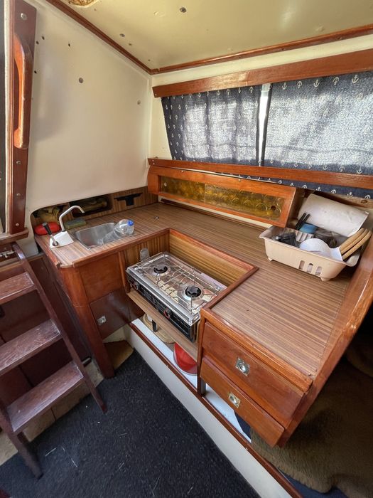 Яхта парусная Jaguar 27