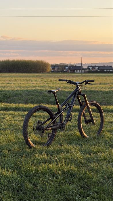 Canyon Spectral cf 27.5 carbon custom industry nine