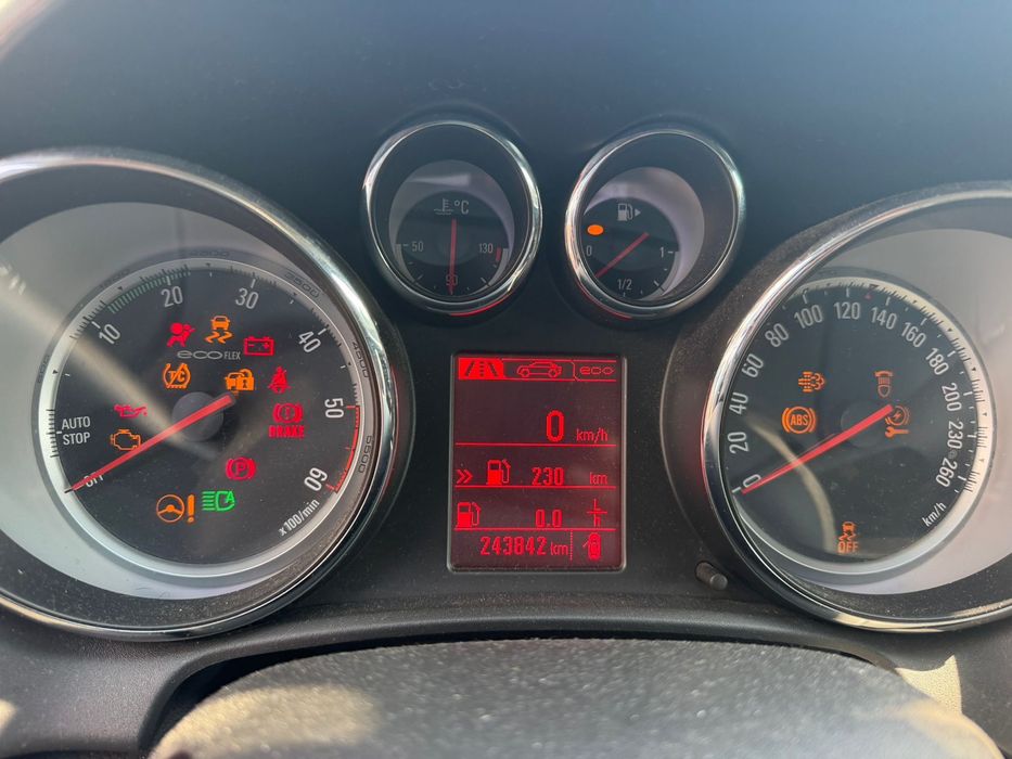 Opel Astra  J  2012/10