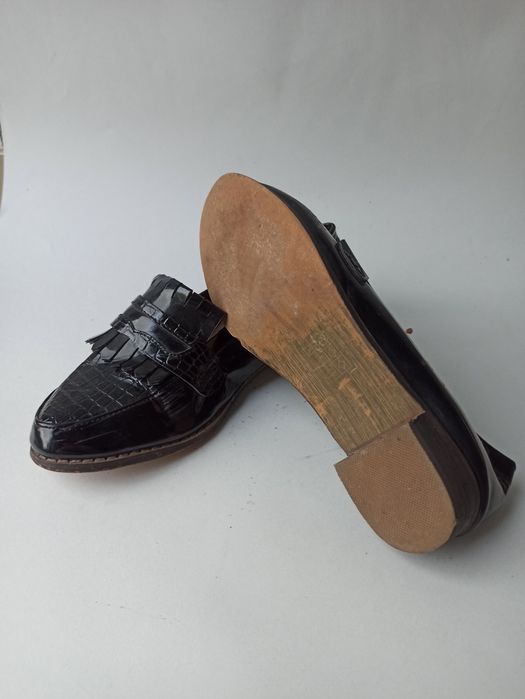 Sapatos/ Sabrinas/ Sandálias