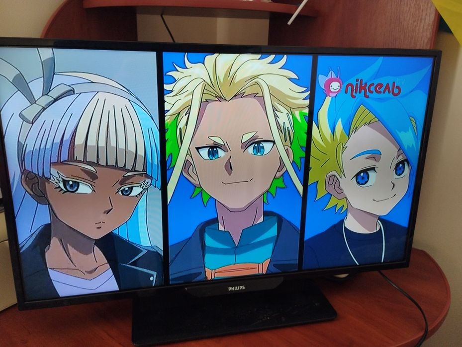 Телевізор Phillips 32 діагональ