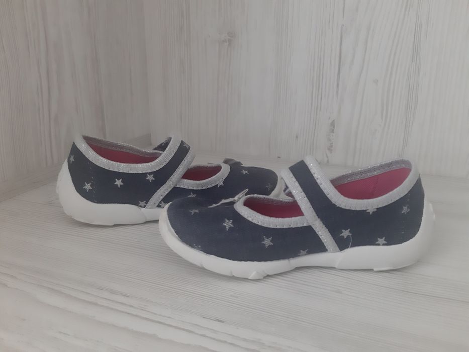 Продам тапочки для дівчинки wiggami  (Польща)