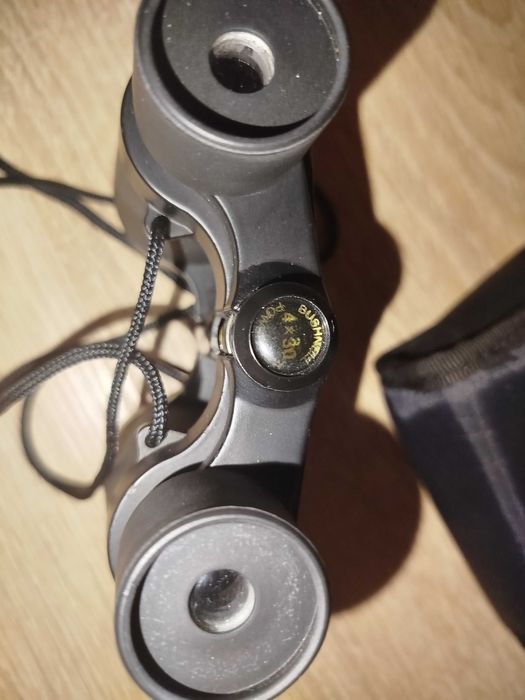 Бінокль Bushnell, Royal Crown, Focal