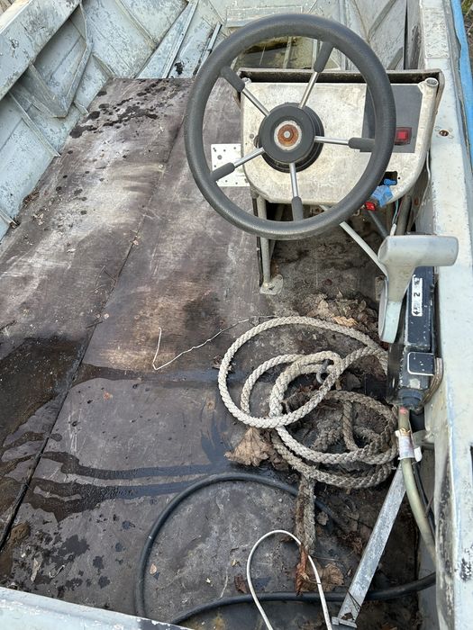 Продам лодку Крым