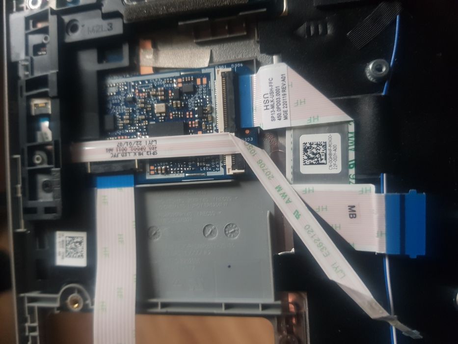 Dell Latitude 5330 klawiatura palmrest obudowa gòrna
