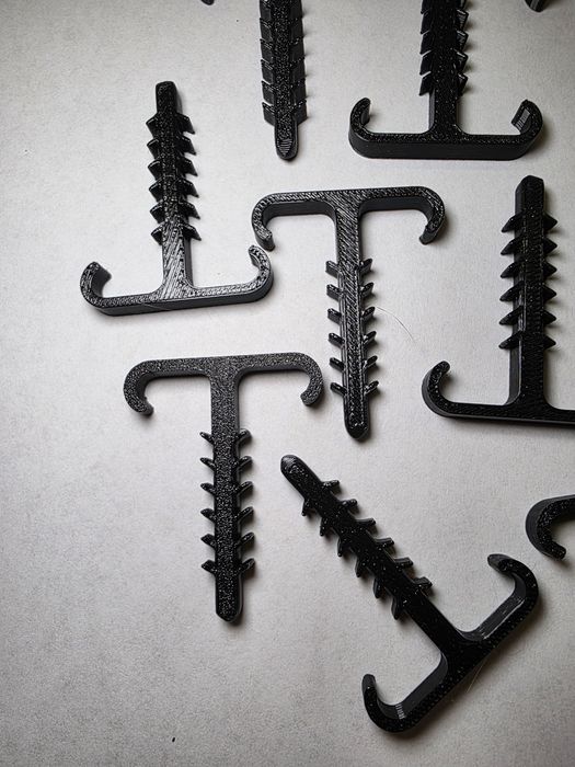 Uchwyt szybkiego montażu przewodów płaskich 2x 3x1,5 mm2 lub 2x 3x2,5mm2 100 sztuk czarne