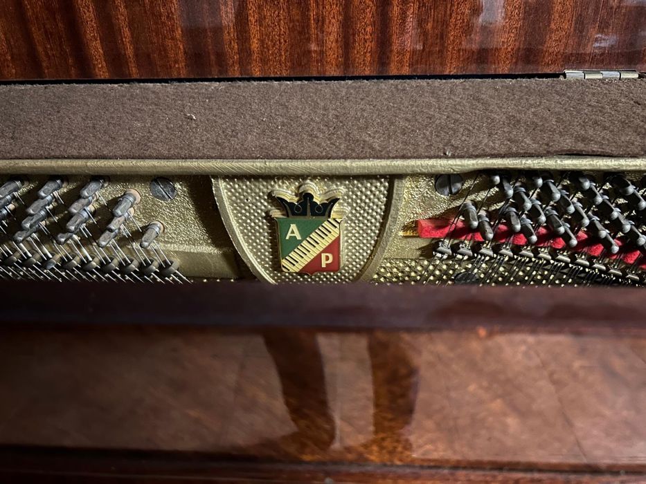 Piano PETROF Serie 169336