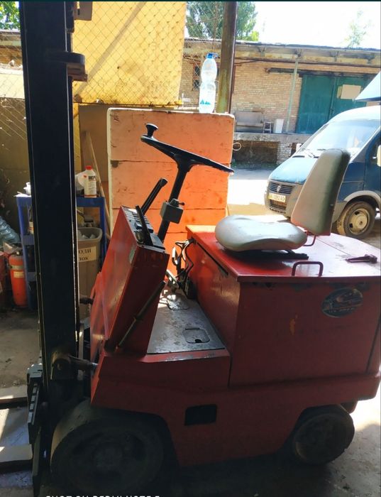 Продам електрокара,елекропогрузчік,електронавантажувач.