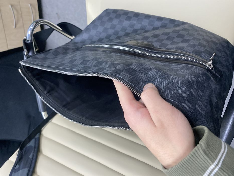 Сумка  Louis Vuitton