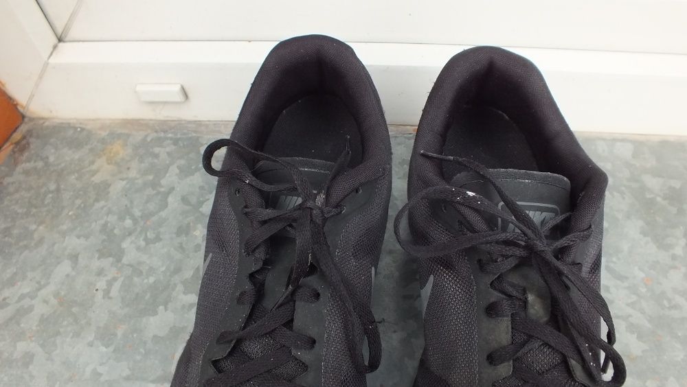 Super buty sportowe marki Nike air max w roz 45,5