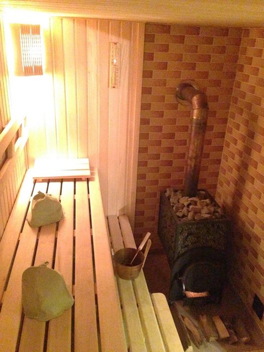 Здається котедж з банею