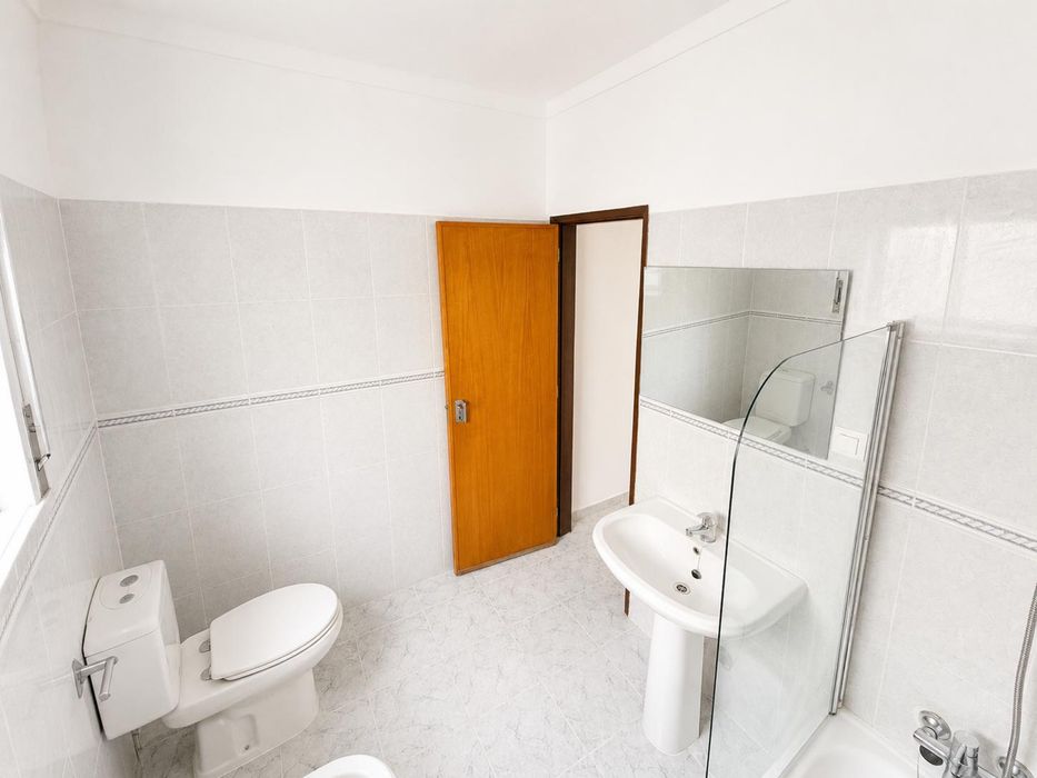 Arrendamento de apartamento T2 na Praceta Norton De Matos , 3
