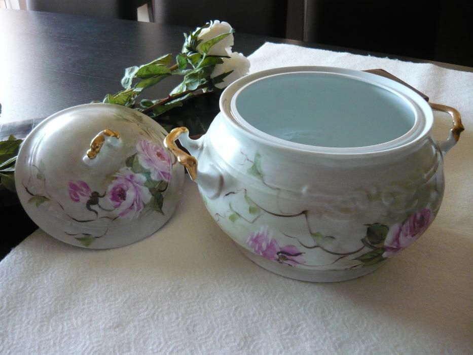 Terrina em porcelana »» Pintada à mão