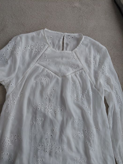 Bluzka ażurową biała roz s  stradivarius 36