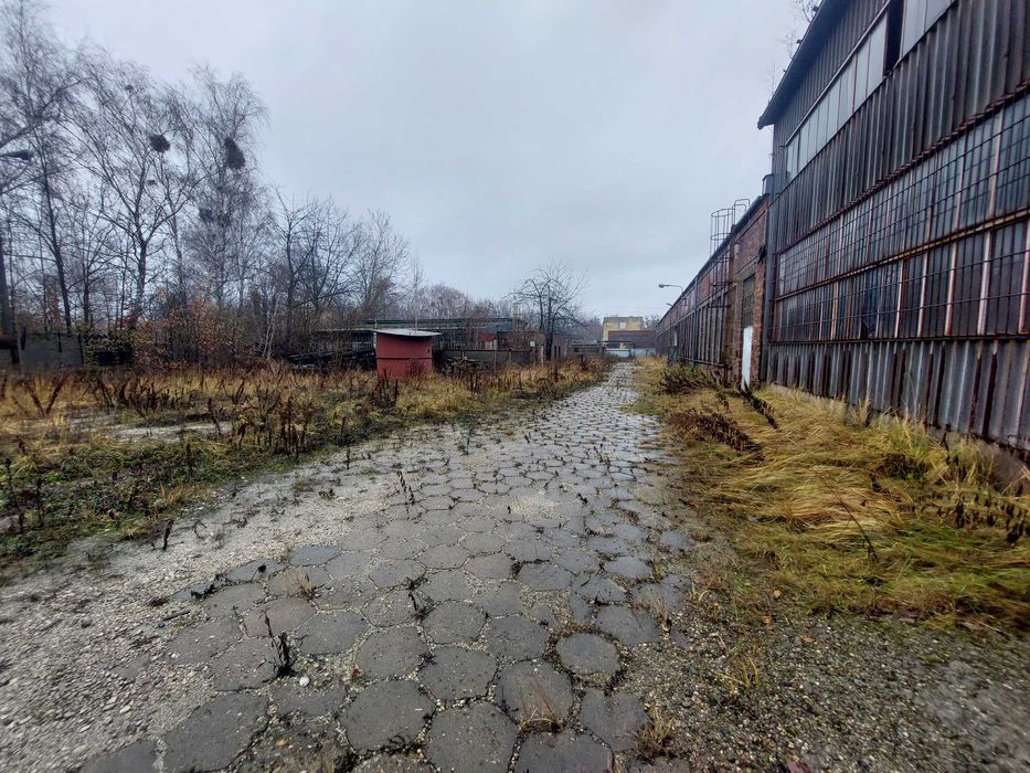 Działka przemysłowa z halą