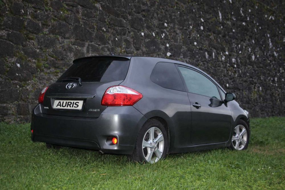 Toyota Auris 1.4 D4D, gasóleo, comercial