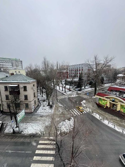 Продам 2к квартиру у центрі біля парка Шевченка вул.Сергія Єфремова