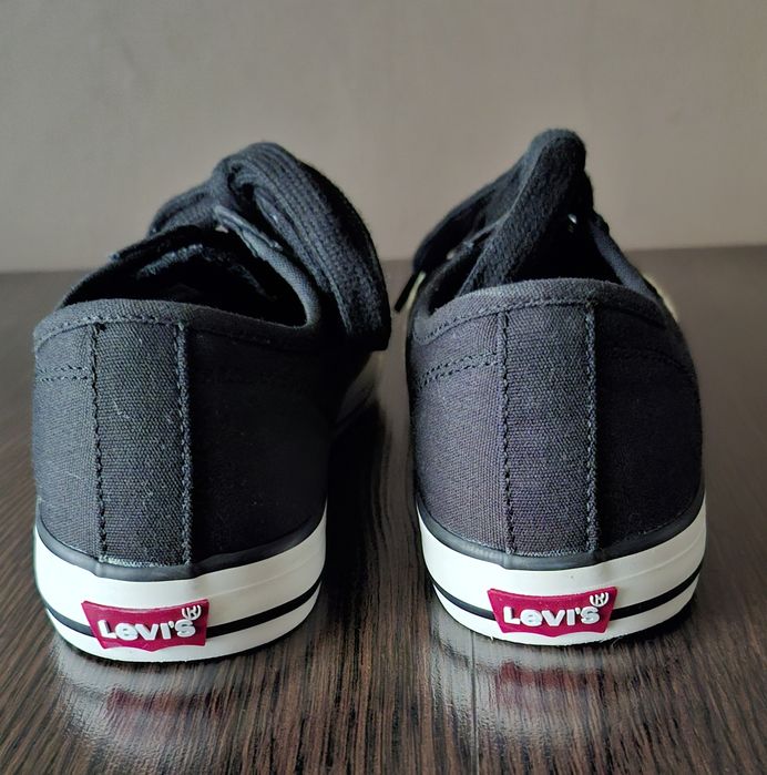 Trampki Levi's buty damskie