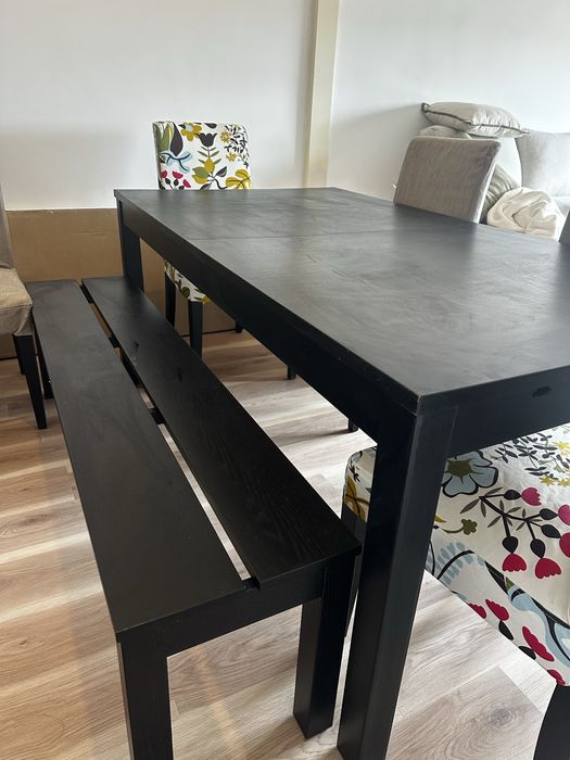 Banco madeira cor castanho preto. Medidas: 1,58*36 Modelo: Bjursta