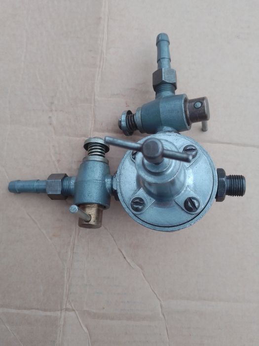 Продам   Струбцины зажимы