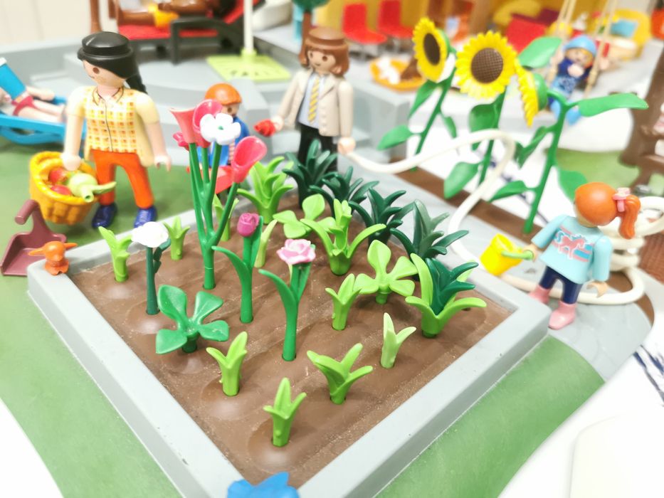 Playmobil ogromna nowoczesny dom 9266  z kamperem