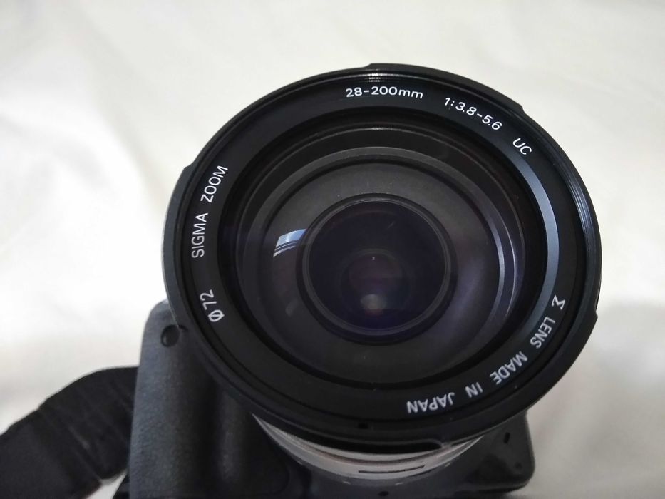 Продам фотоапарат Canon EOS 550D
