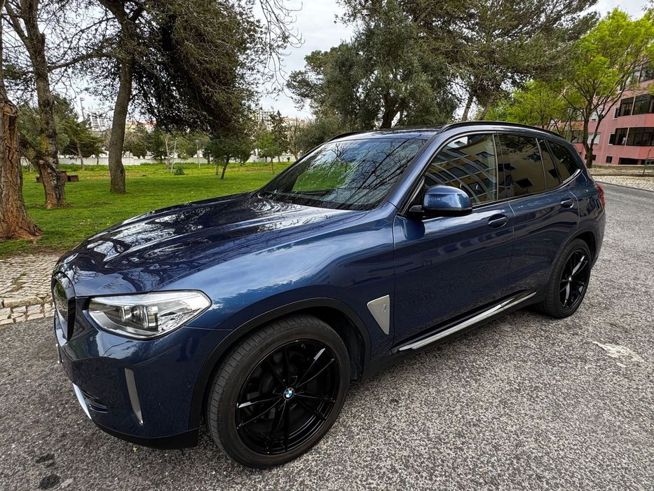 BMW iX3 Inspiring