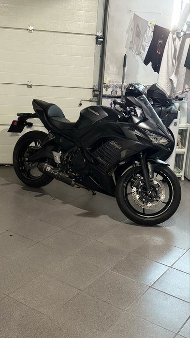 Moto kawazaki ninja 650 2024