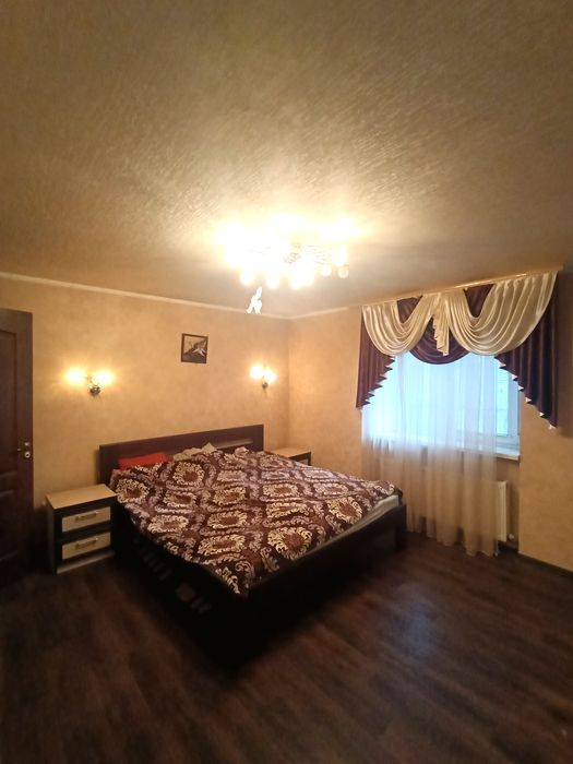 Будинок р-н Тополь в.Дружби