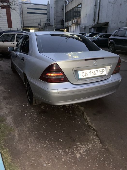 Мерседес 2002 2.2 дизель