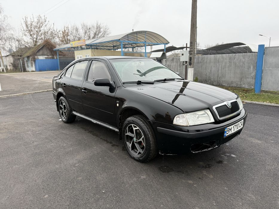 Продам шкода октавия тур 2004 год газ бензин