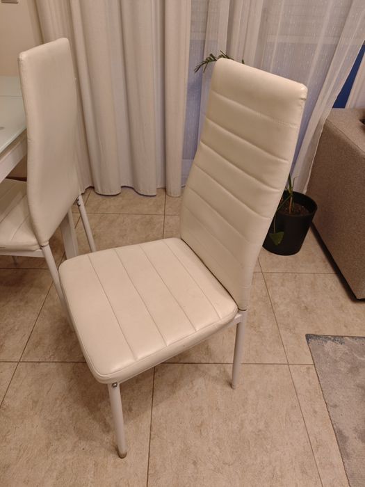 Mesa e 6 Cadeiras