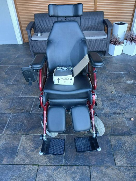 Wózek inwalidzki elektryczny