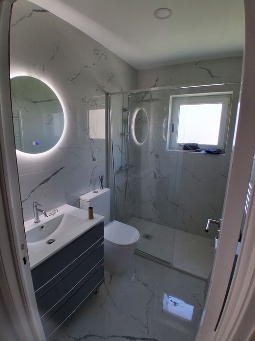 Remodelação WC/ cozinha/ pladur/ pinturas/Flutuantes