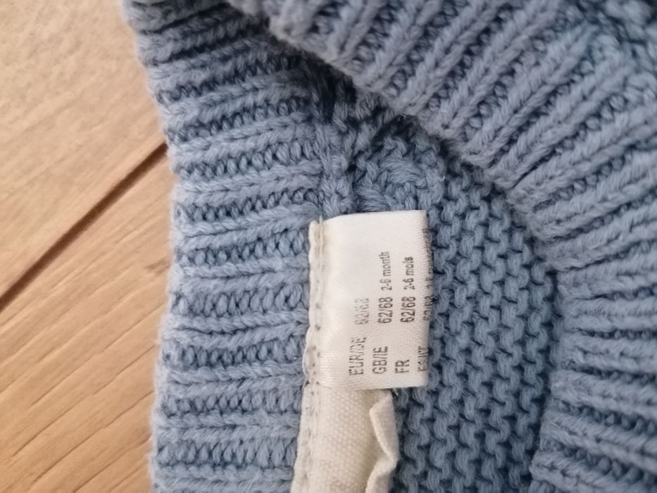 Sweterek chłopięcy 68