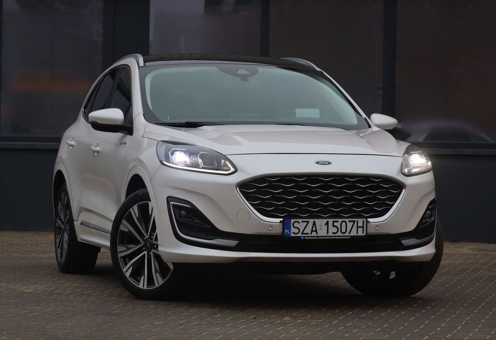 Ford Kuga 2,0 4x4 Vignale HUD carplay hak panorama serwis ASO FVAT23%