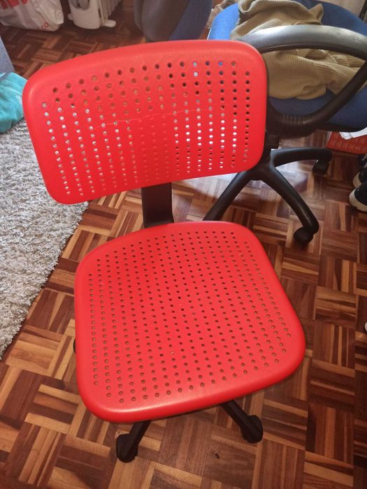 Cadeira IKEA ALRIK criança / escritorio / secretaria - com defeito