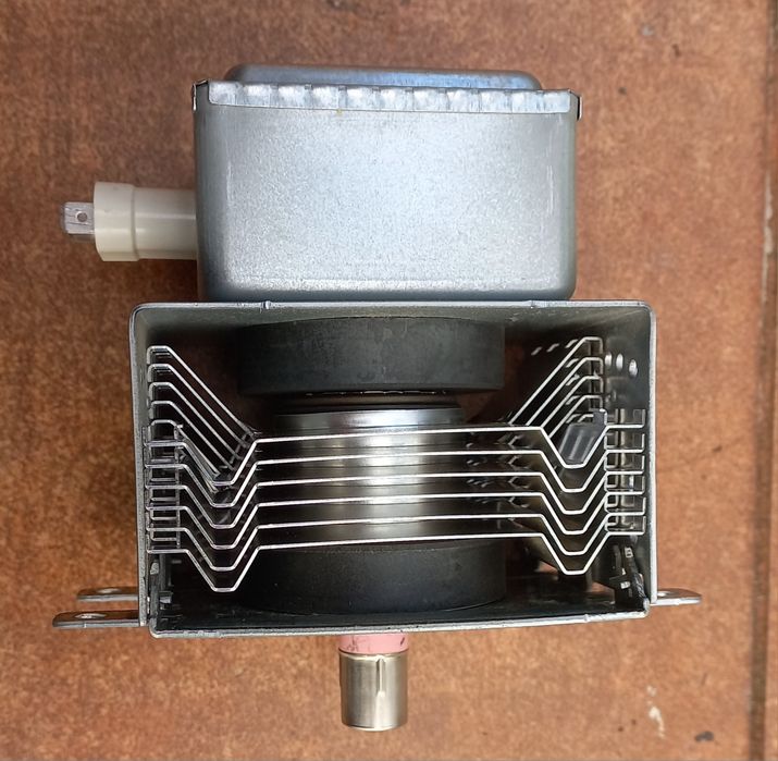 Magnetron do kuchenki mikrofalowej Panasonic NN-K123MF EPG.