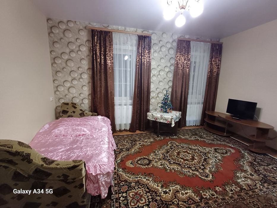 Здам будинок на 3 кімнати в центрі по вул. Воскресінська