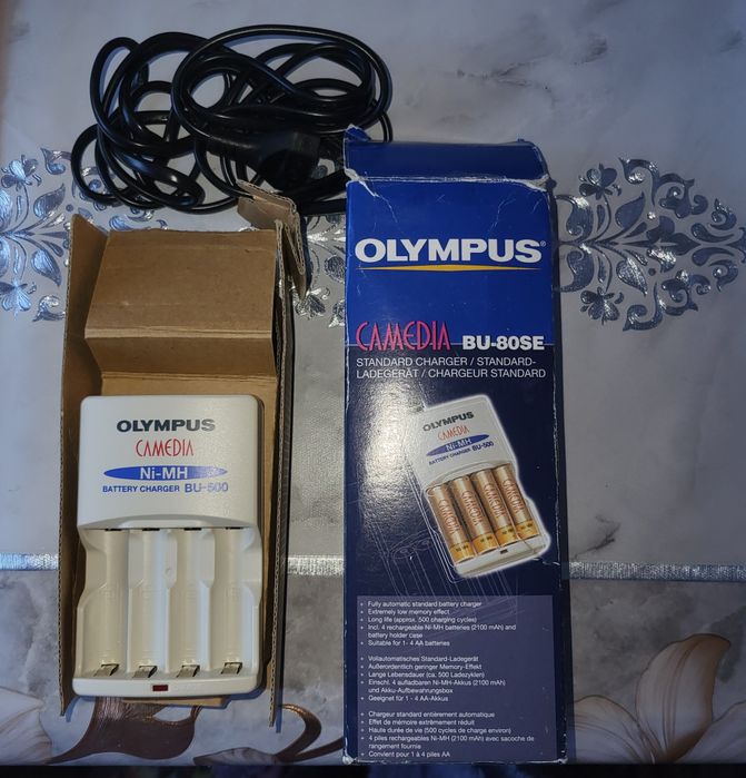 Зарядка Olympus BU-500