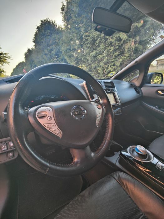 Nissan Leaf tekna 24kw 100% elétrico