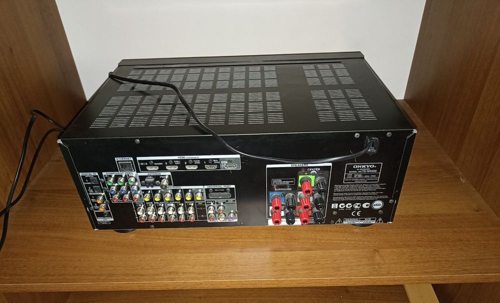 Ресивер Onkyo з Bluetooth