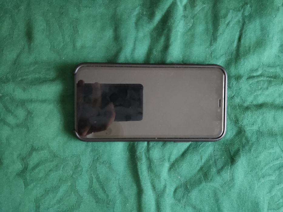 iPhone 11 com extras