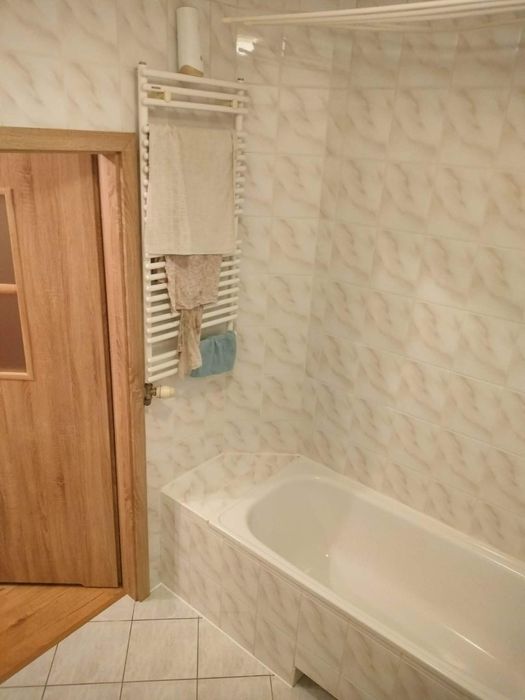 Wynajmę 42 m2 na parterze